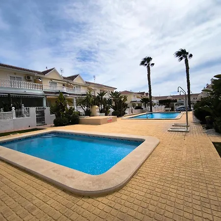 Holiday home Malibu Complex Dona Pepa *